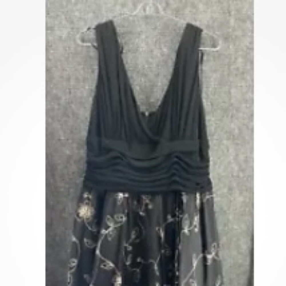 Dress Barn sleeveless cocktail dress black size 16